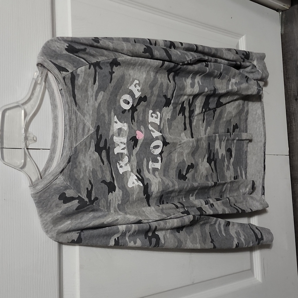 Juniors graphic tee